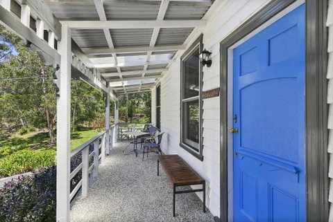 Avirgonia - Whitsundays Accommodation 3