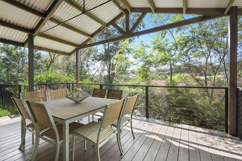 Avoca Beach Living - Whitsundays Accommodation 0