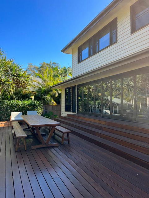 Away Guesthouse- Away On Shirley Lane - Whitsundays Accommodation 4