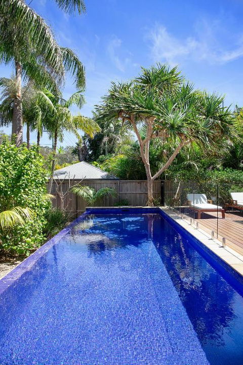 Away Guesthouse- Away On Shirley Lane - Whitsundays Accommodation 2