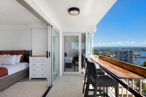 Awesome Beach And River Views 3 Bedrooms Adobe - Whitsundays Accommodation 1