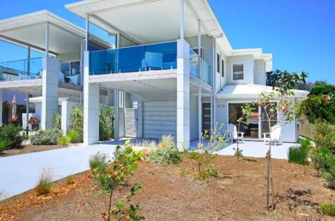Ayada Villa - Pet Friendly - 1 Min To Beach - Whitsundays Accommodation 0