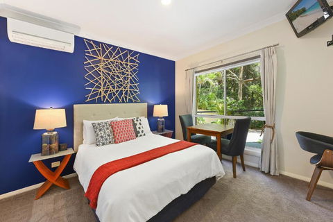 Azura Beach House B&B - Whitsundays Accommodation 1