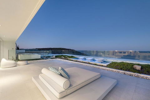 Azure - Whitsundays Accommodation 4