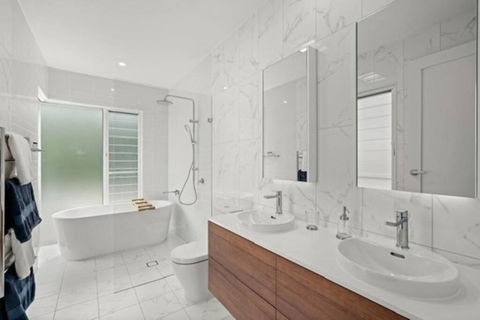 Avoca Beach Seabreeze At Saltwater - Whitsundays Accommodation 2