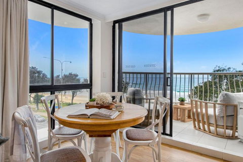 Athena By The Sea Luxurious Beachfront Retreat - CoastHM - Whitsundays Accommodation 1