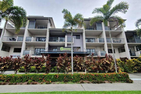 Apartment On Grafton - Whitsundays Accommodation 1