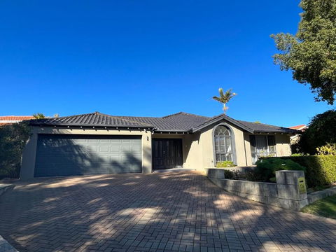Applecross 2 Bedrooms By Swan River - Whitsundays Accommodation 0