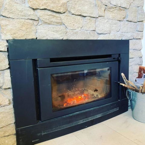 Apollo Bay Oceanview Mountain Retreat, Pet Friendly, EV Station, Fireplace - Whitsundays Accommodation 4