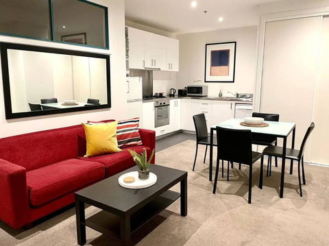 Astral Apartments - Perfectly Located 2 Bedroom Apartment In St Kilda - Whitsundays Accommodation 0