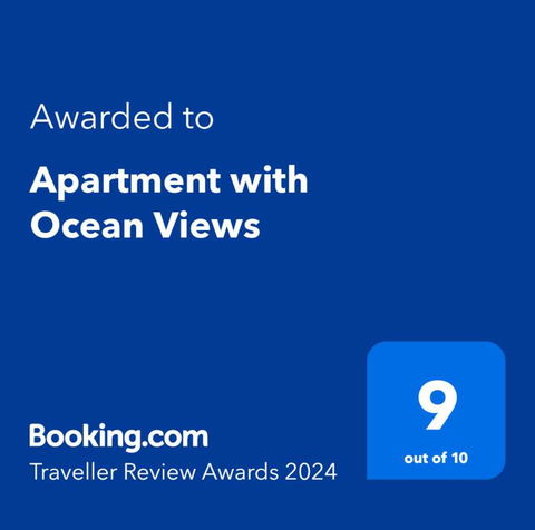 Apartment With Ocean Views - Whitsundays Accommodation 1