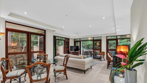 BAHAMA At Temple Tranquility - Whitsundays Accommodation 4