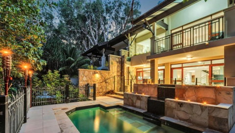 BAHAMA At Temple Tranquility - Whitsundays Accommodation 2