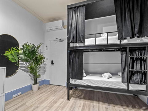 AZZURRO POD HOTEL Darling Harbour- Near ICC - Whitsundays Accommodation 3