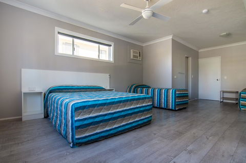 Burleigh Gold Coast Motel - Whitsundays Accommodation 1