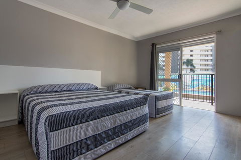Burleigh Gold Coast Motel - Whitsundays Accommodation 5