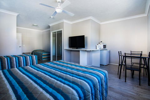 Burleigh Gold Coast Motel - Whitsundays Accommodation 2