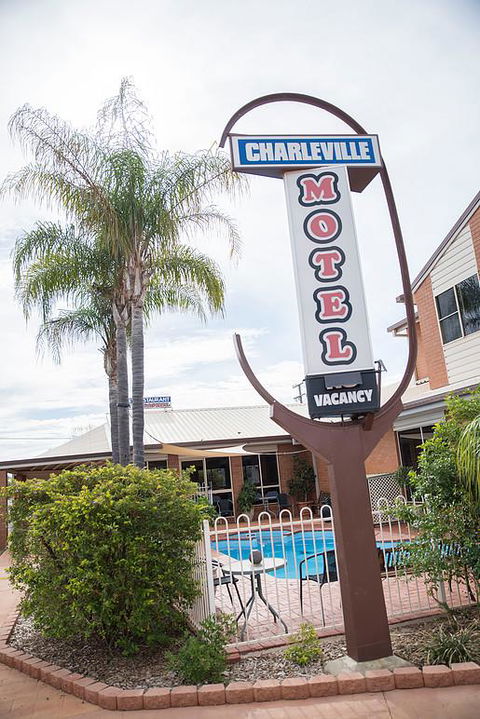 Charleville Motel - Whitsundays Accommodation 2