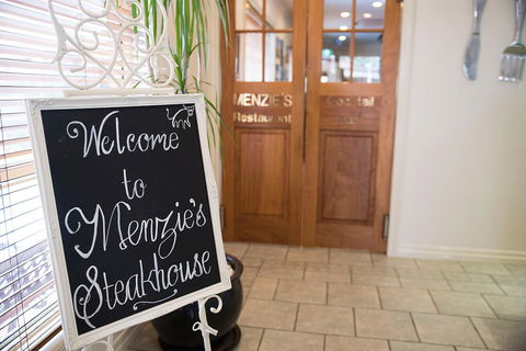 Charleville Motel - Whitsundays Accommodation 4