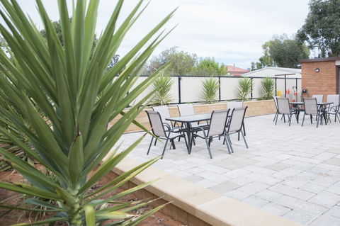 Charleville Motel - Whitsundays Accommodation 22