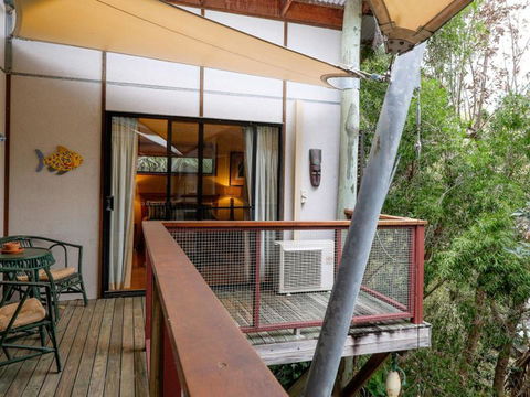 Five Bimba (Tractor House) - Whitsundays Accommodation 16
