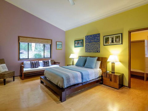 Five Bimba (Tractor House) - Whitsundays Accommodation 7