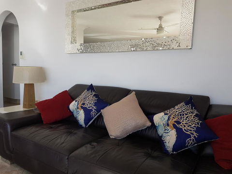 Mykonos Apartments - Whitsundays Accommodation 20