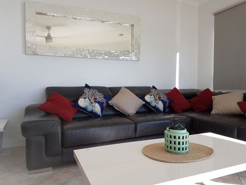 Mykonos Apartments - Whitsundays Accommodation 23