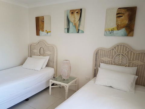 Mykonos Apartments - Whitsundays Accommodation 15