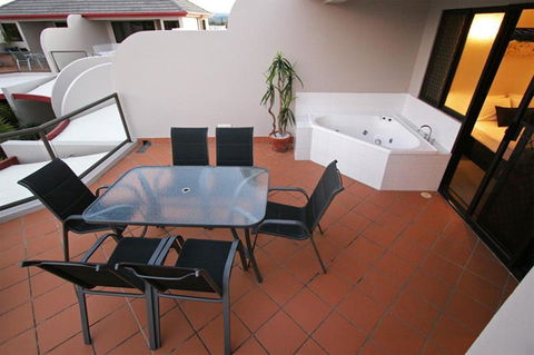 Burleigh On The Beach - Whitsundays Accommodation 30