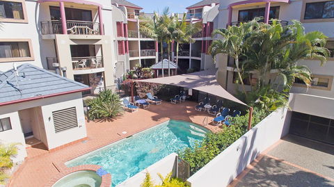 Burleigh On The Beach - Whitsundays Accommodation 7
