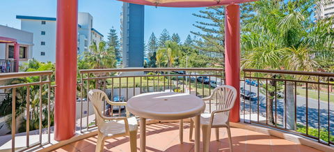 Burleigh On The Beach - Whitsundays Accommodation 13