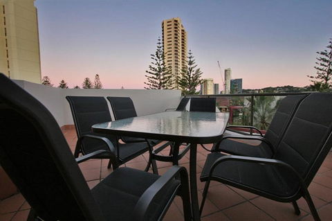 Burleigh On The Beach - Whitsundays Accommodation 29