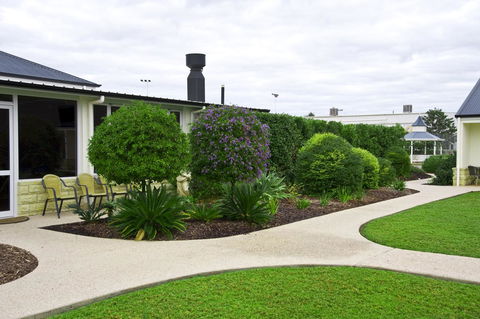 Roma Explorers Inn - Whitsundays Accommodation 11