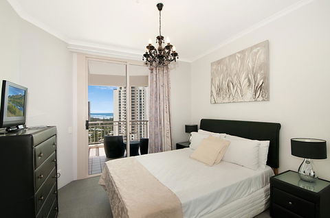 Maldives Resort Main Beach, Gold Coast - Whitsundays Accommodation 33