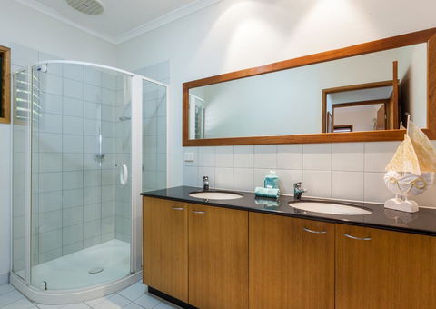 Casuarina Cove 18 - Whitsundays Accommodation 16