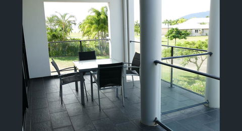 Hinchinbrook Holiday Apartments - Whitsundays Accommodation 36