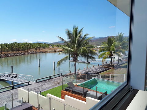 Hinchinbrook Holiday Apartments - Whitsundays Accommodation 44