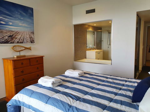 Hinchinbrook Holiday Apartments - Whitsundays Accommodation 17