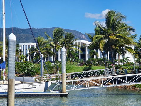 Hinchinbrook Holiday Apartments - Whitsundays Accommodation 29