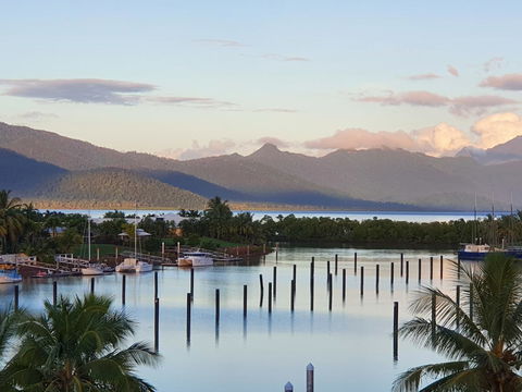 Hinchinbrook Holiday Apartments - Whitsundays Accommodation 3