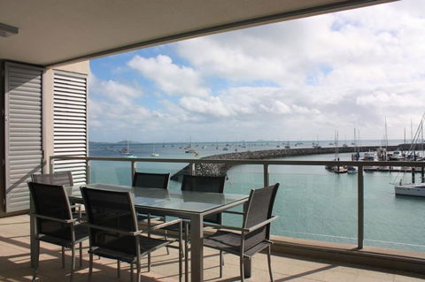 Private Seaview Apartment At Peninsula - Airlie Beach - Whitsundays Accommodation 3