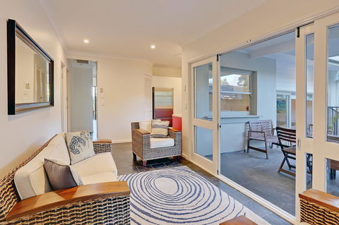 The Pod - Whitsundays Accommodation 8