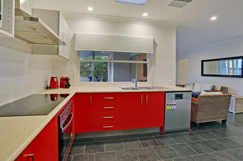 The Pod - Whitsundays Accommodation 4