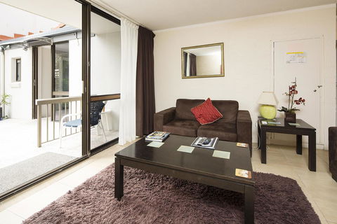 Burleigh Palms Holiday Apartments - Whitsundays Accommodation 33