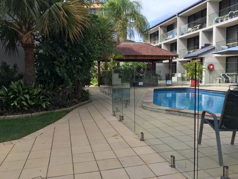 Burleigh Palms Holiday Apartments - Whitsundays Accommodation 3