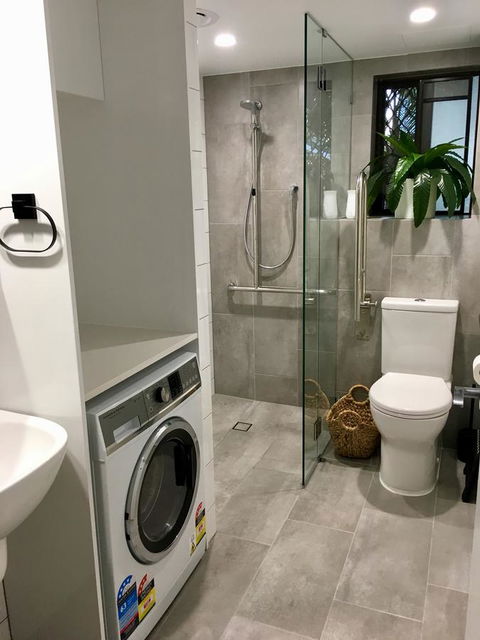 Burleigh Palms Holiday Apartments - Whitsundays Accommodation 6