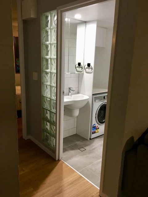 Burleigh Palms Holiday Apartments - Whitsundays Accommodation 8