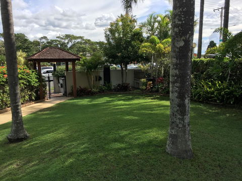 Burleigh Palms Holiday Apartments - Whitsundays Accommodation 21