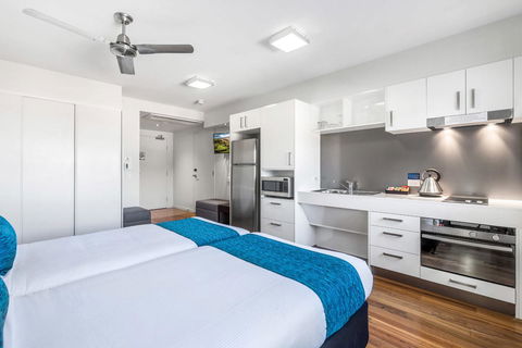Essence Apartments Chermside - Whitsundays Accommodation 5